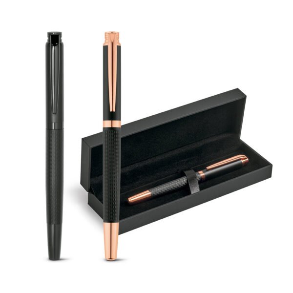 Roller em metal com escrita em preto