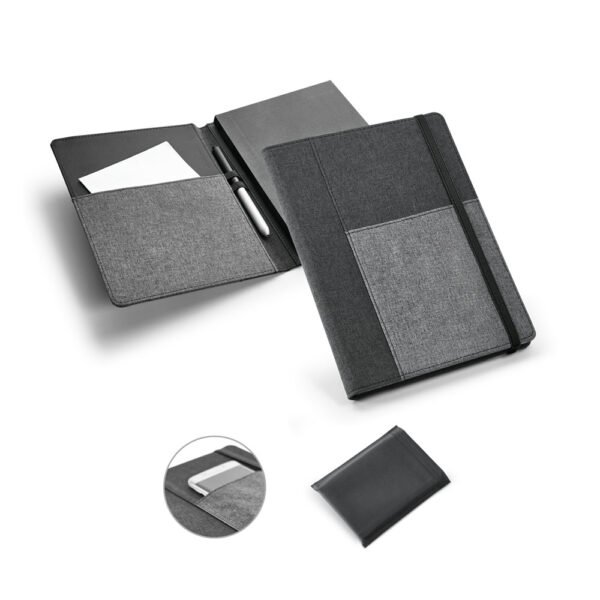 Capa A5 em tecido e poliéster com 160 páginas lisas