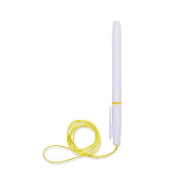 Caneta plástica com cordão
